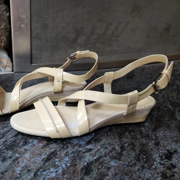 Tod's Vintage Cream Patent Leather Strappy Sandals Size 36.5 - Picture 8 of 16